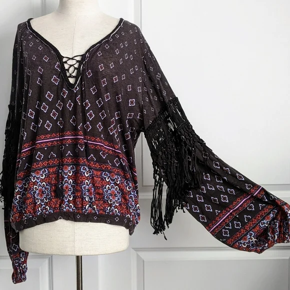 Free People Top Fringed Macrame Front Tie V-Neck Long Sleeve Black Multi L NWT - Picture 7 of 16